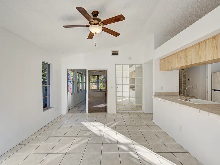 3683 Wynford Dr — Photo 27