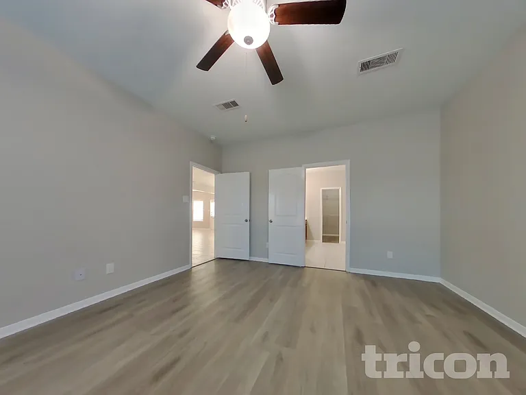 916 American Monarch Dr — Photo 7