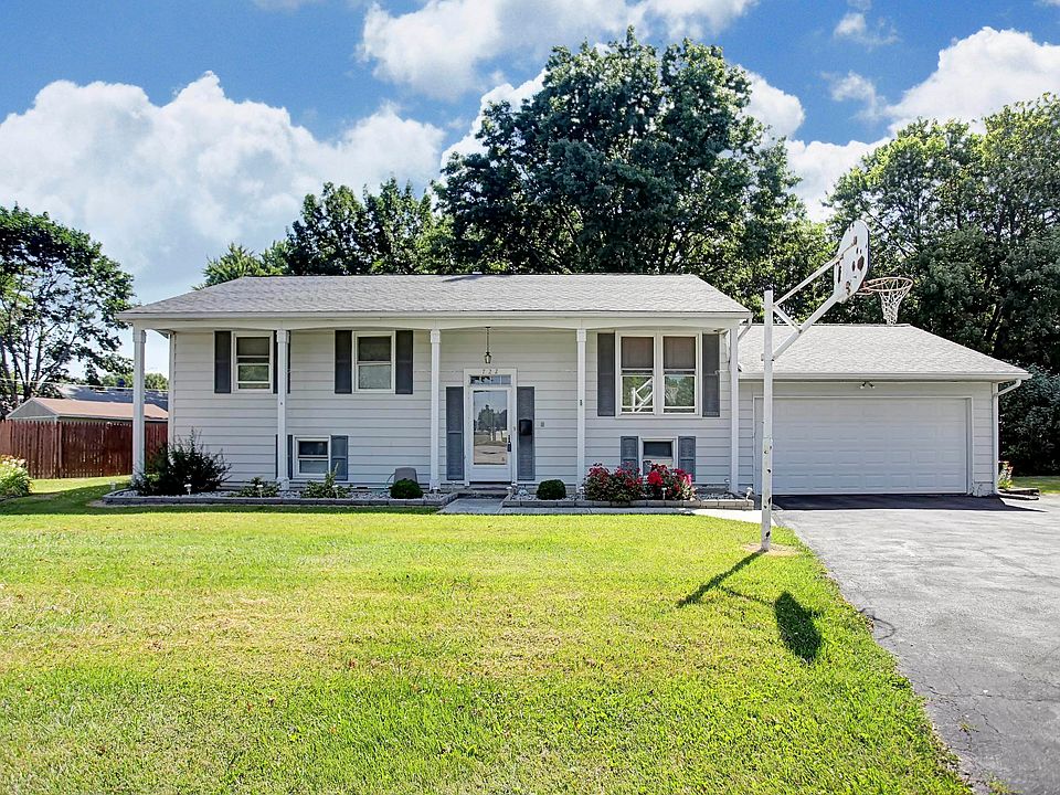 1st image of 722 Christina Ct