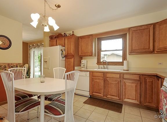 4th image of 14920 La Reina Real St