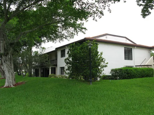 21810 Cypress Cir, Boca Raton, FL