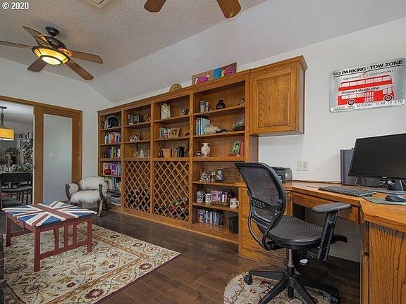 5th image of 1854 NE Trisha Dr