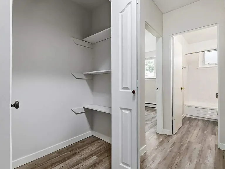 2627 Lacon St #2 — Photo 16