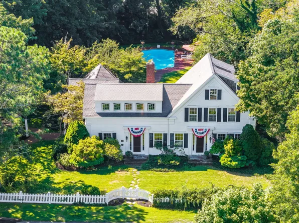 69 River Street, South Yarmouth, MA 02664