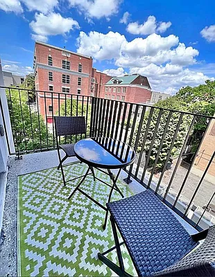 Rented by ERNY LLC | media 35