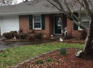 163 Wrenwood Ln, Carrollton, GA 30117