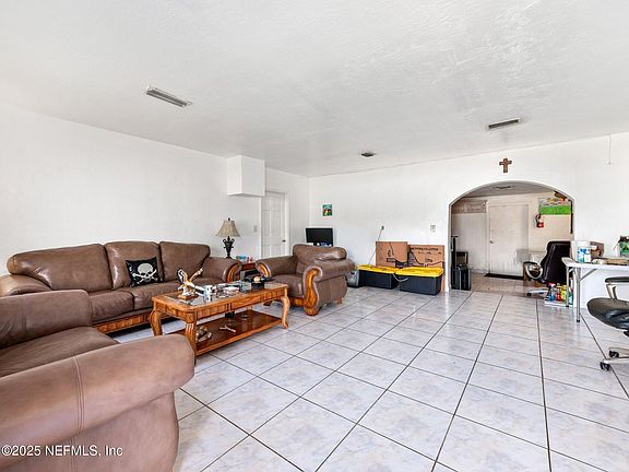 4th image of 16815 NW 38TH Court
