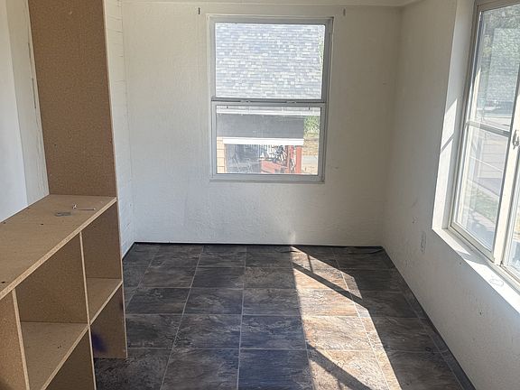 5th image of 500 W 24th St