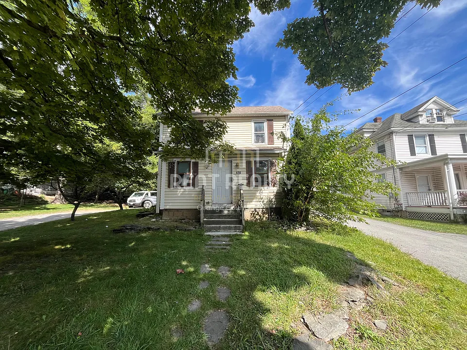 430 N Main St