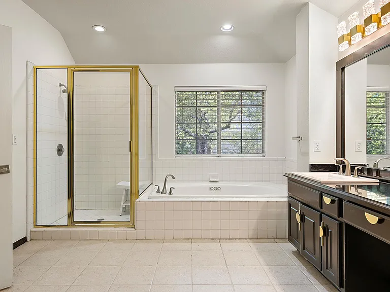 2114 Hilton Head Dr — Photo 25