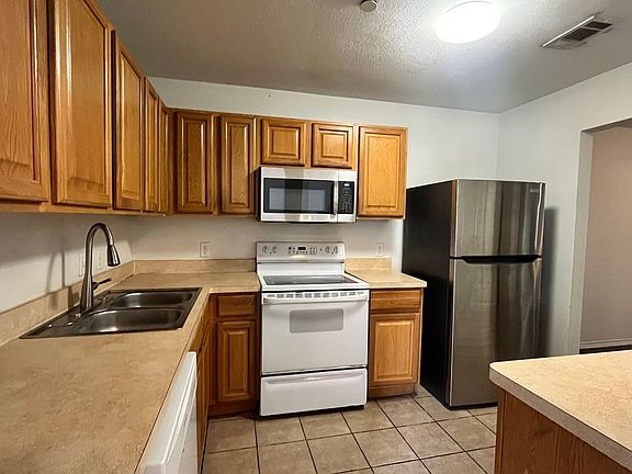 5th image of 1117 Weston Dr