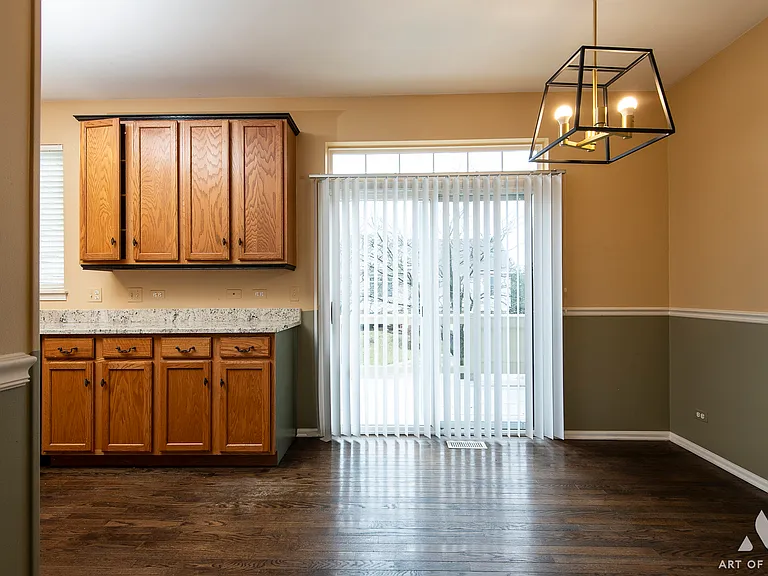 2838 N Greenwood Ave — Photo 4