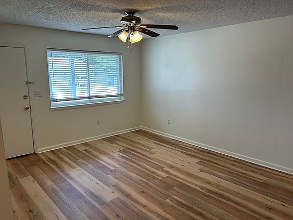 4th image of 201 College Blvd E Unit 31