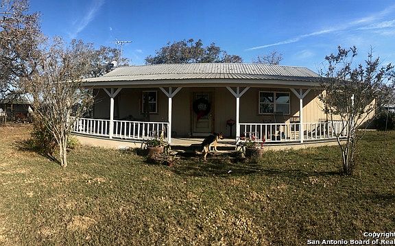 3rd image of 1063 County Road 441