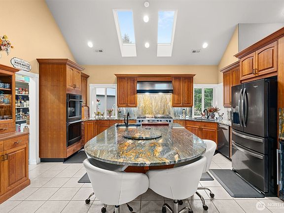 4th image of 2599 Seminary Hill Road