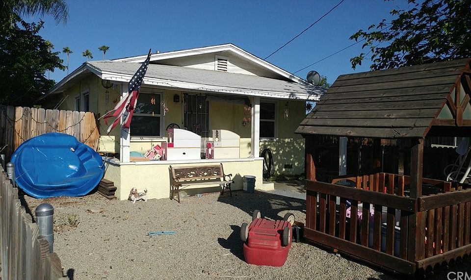 1st image of 665 S Mistletoe Ave