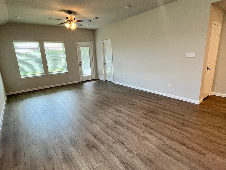 1134 Toledo Bend Dr — Photo 9