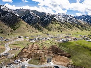 256 N Sherwood Dr, Providence, UT 84332