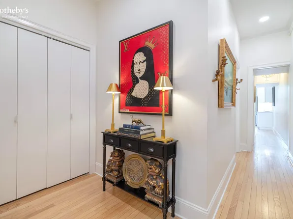 350 West 48th Street image 7 of 14