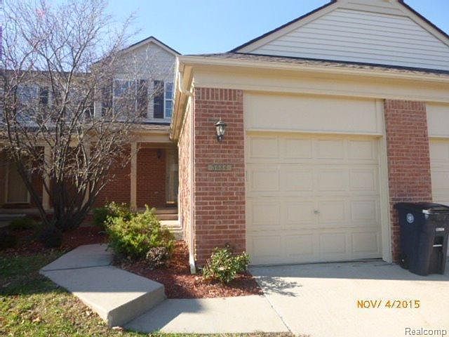 1st image of 3086 Village Cir #59