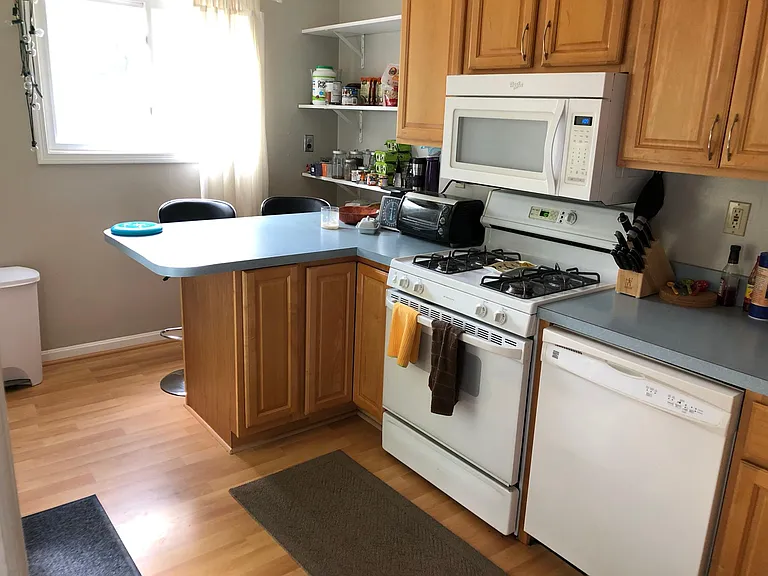 500 S Taylor St — Photo 6