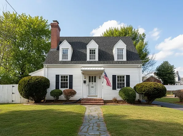 315 Dupont Cir, Waynesboro, VA 22980