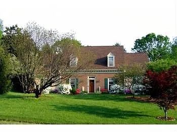 1625 Robin Ln photo 1