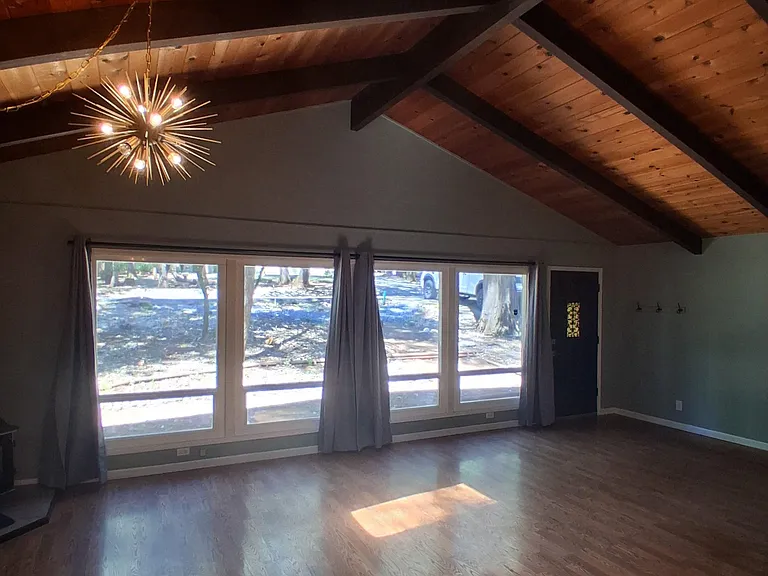 14359 Sinclair Cir — Photo 1