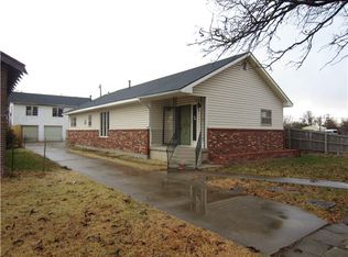 410 S Baylor St, Perryton, TX 79070