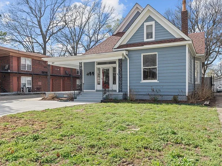 227 N Willett St #103 — Photo 18