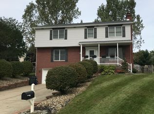 27 Rosanne Cir, Irwin, PA