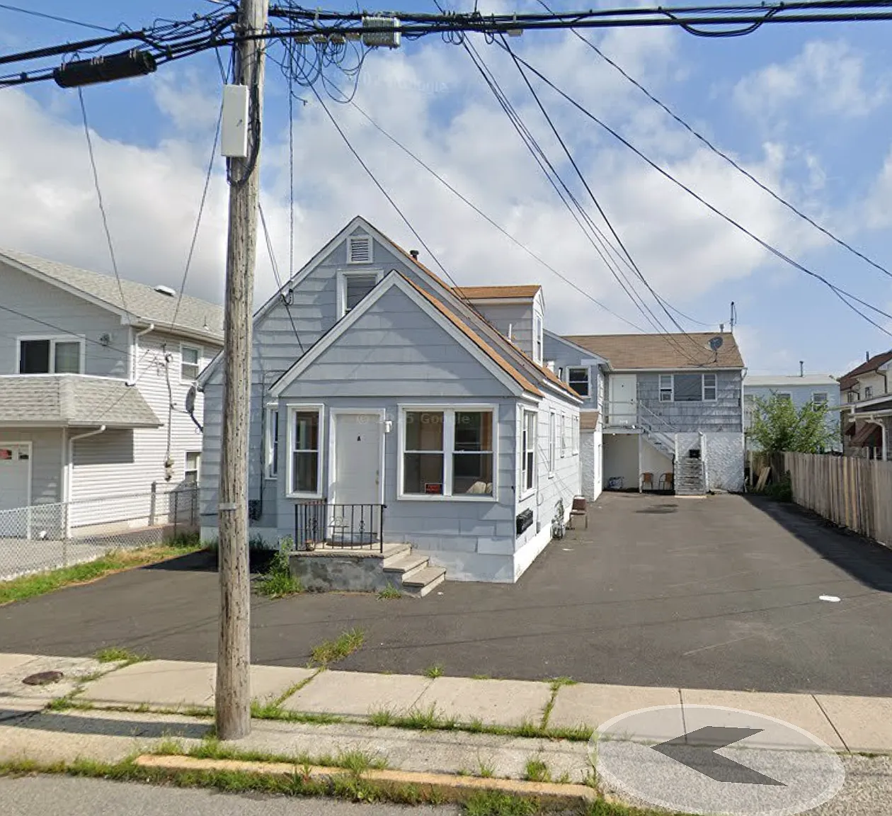 250 Hancock Ave — Photo 1