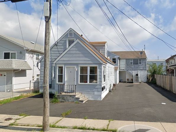 250 Hancock Ave #B