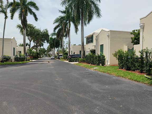 3rd image of 17276 Bermuda Village Dr #17276