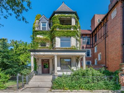 1316 E Madison Park, Chicago, IL, 60615