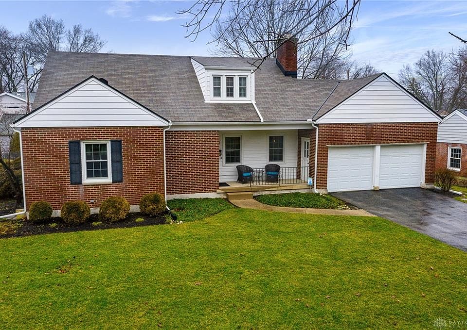 1st image of 319 Spirea Dr
