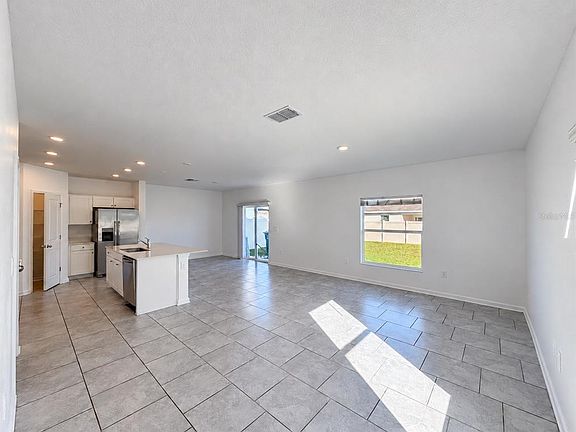 5th image of 441 SANDBAR LANE