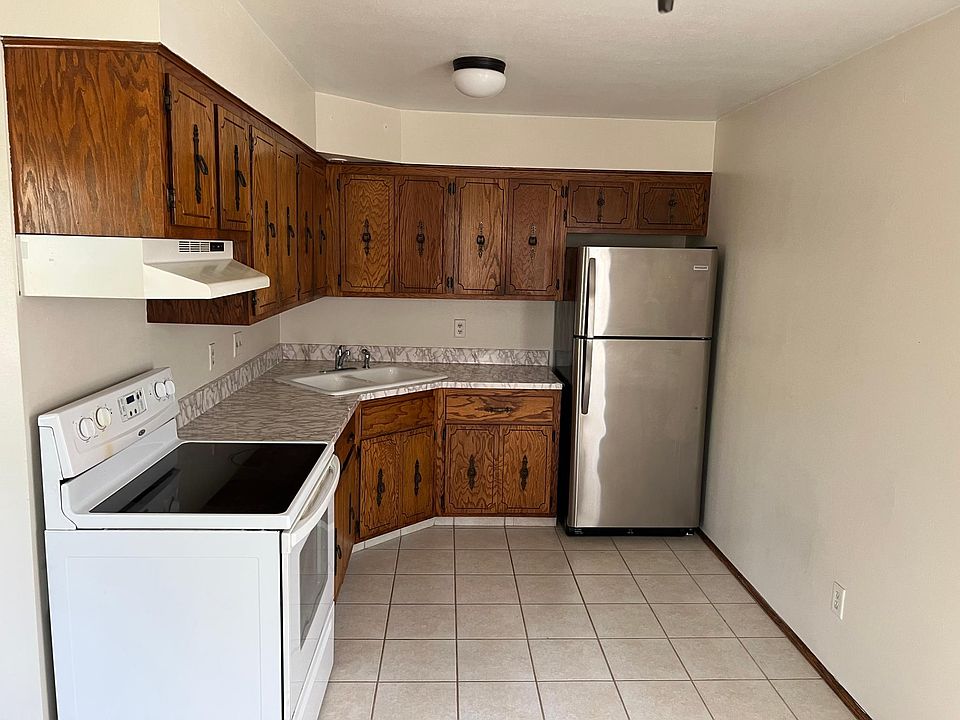 2nd image of 6014 80th Pl Floor 2
