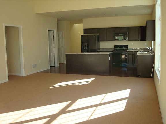 3rd image of 26 Bluffs Ct Unit 26