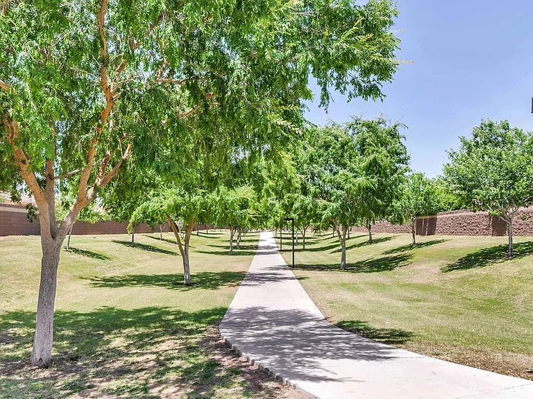 14984 W Desert Hills Dr — Photo 32