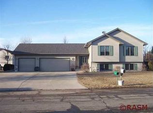 200 Chestnut Ave, Madison Lake, MN 56063