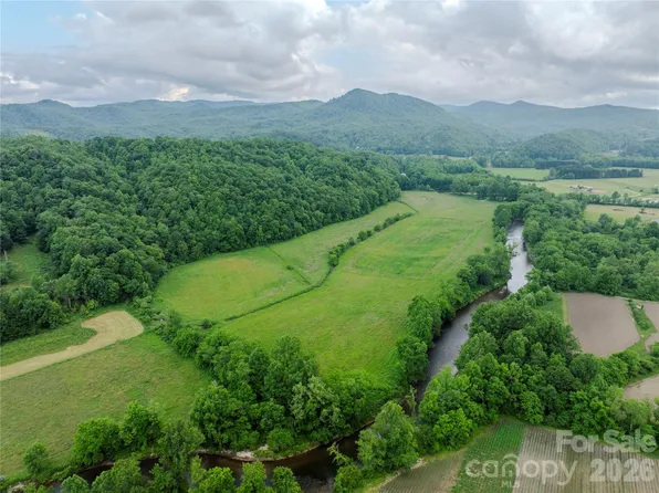 80 Orr Rd, Brevard, NC 28712