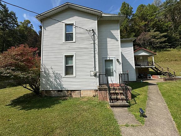 14th image of this home