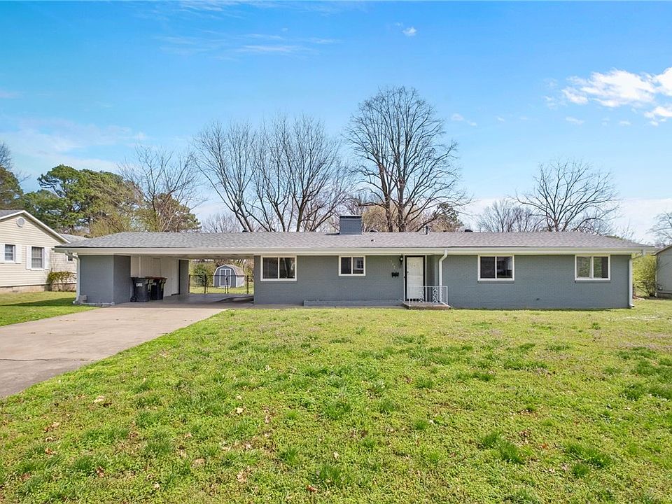 1st image of 307 Michael St