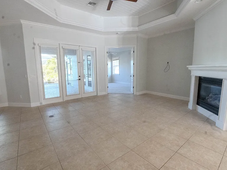 8122 Whitford Ct — Photo 7
