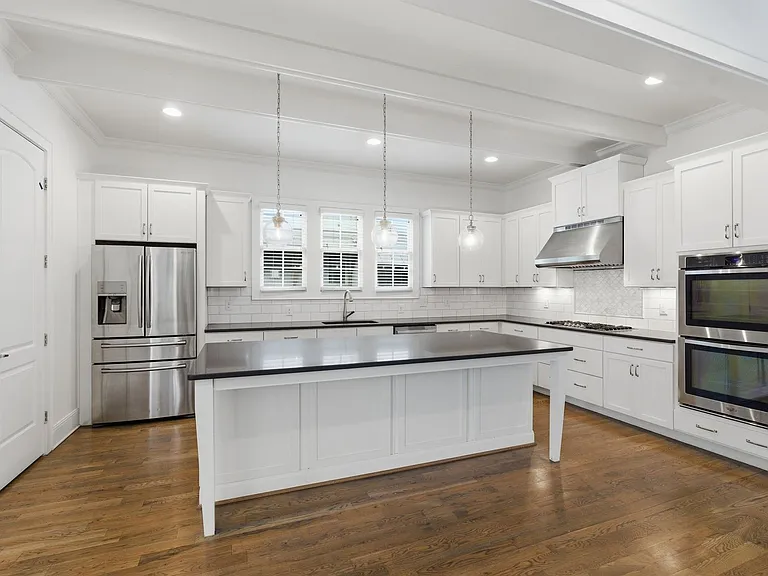 404 Woodmont Hall Pl — Photo 17