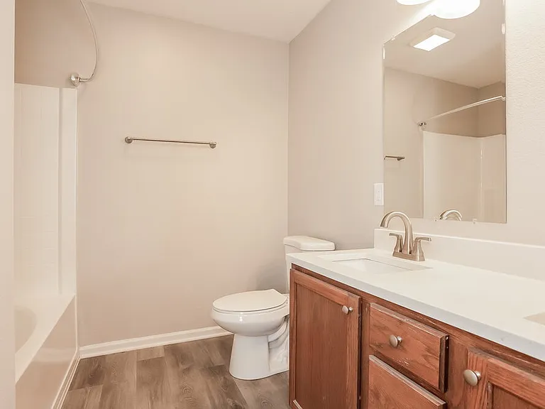 126 Thistlewood Dr — Photo 14