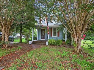 230 Cary St, Smithfield, VA 23430