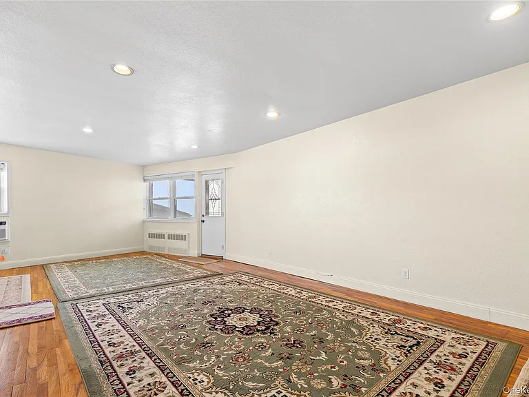750 Shore Rd #2G — Photo 14