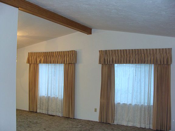 Open living/dining room